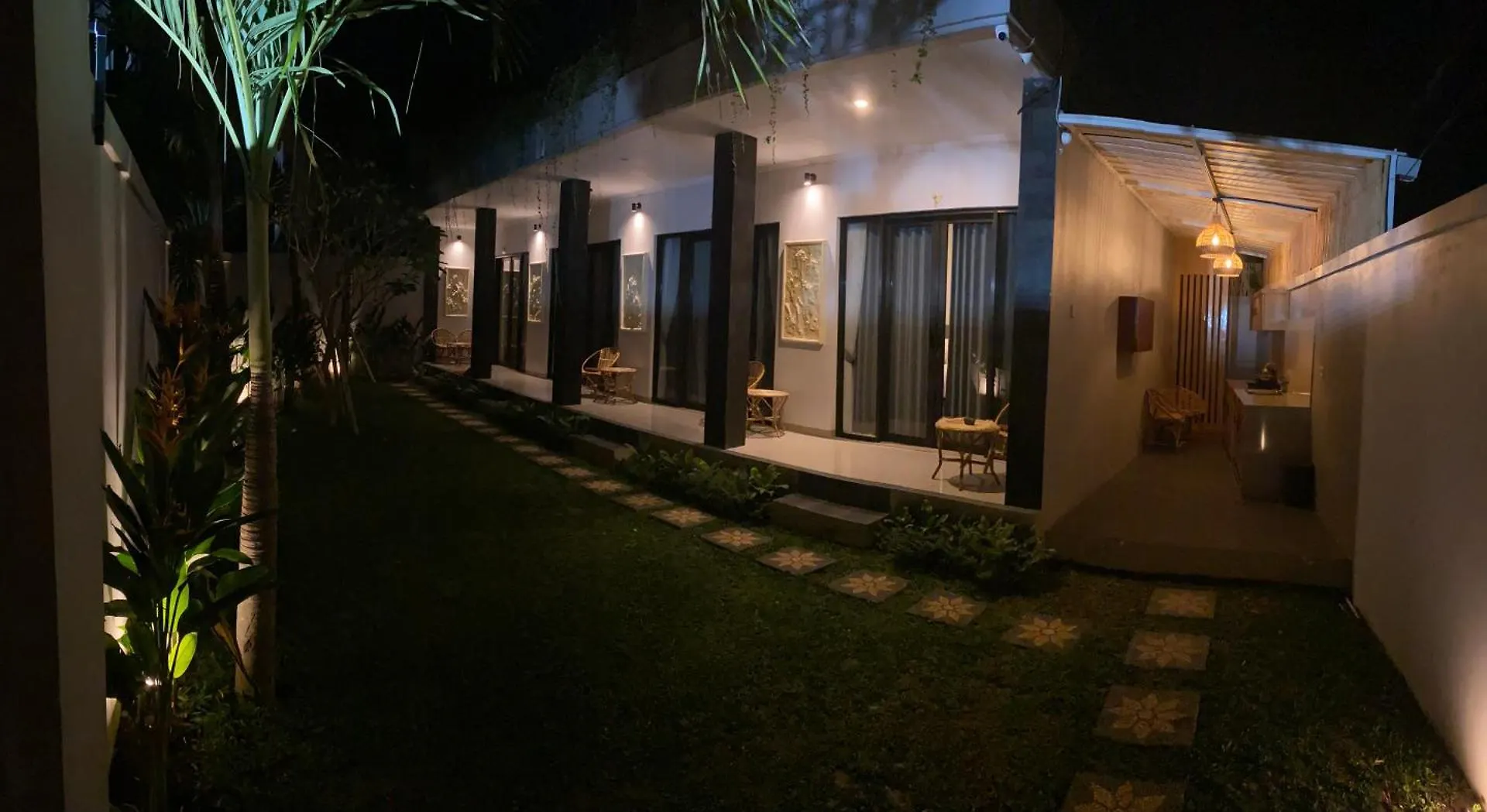 Queens Villa 塞米亚克